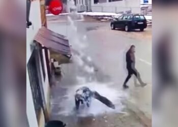 Një “ortek” bore i bie në kokë një qytetari në Kamenicë, e rrëzon përtokë