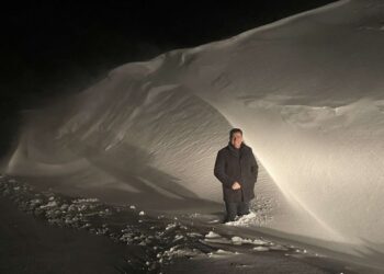 Bora deri në gjunjë, bllokohen rrugët që shpijnë në Shalë të Bajgorës