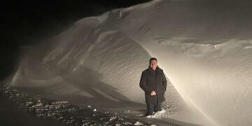 Bora deri në gjunjë, bllokohen rrugët që shpijnë në Shalë të Bajgorës