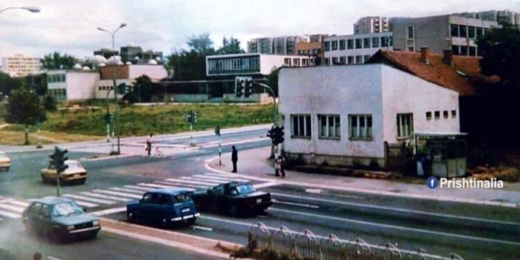 Fotografi e vitit 1980: A mund ta gjeni cila pjesë e Prishtinës është kjo?