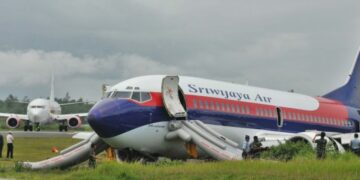 Avioni i zhdukur në Indonezi u rrëzua në det, asnjë i mbijetuar
