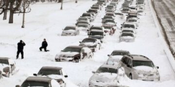 Gjermani, 37 kilometra kolonë për shkak të borës