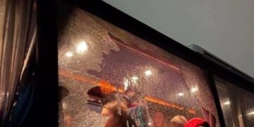 Kosovarët përjetojnë tmerrin në Mal të Zi, sulmohet autobusi me skijatorë