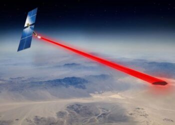 Testohet paneli solar që mbledh energji në hapësirë për të dërguar në Tokë