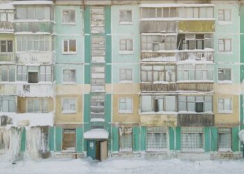 Temperatura deri në -50 gradë celsius, ngrin qyteti rus