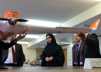 Emiratet e Bashkuara Arabe synojnë “stimulimin” e shiut me ndihmën e dronëve