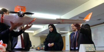 Emiratet e Bashkuara Arabe synojnë “stimulimin” e shiut me ndihmën e dronëve