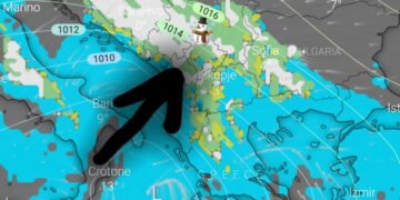Në fundjavë reshje të përziera atmosferike, vende-vende reshje të dendura bore!