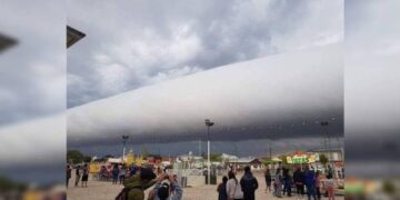 Reja e pazakontë mbulon qytetin