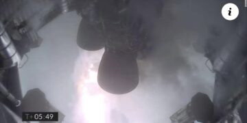 Raketa e SpaceX eksplodon gjatë nisjes