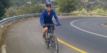 Përshkroi thuajse gjithë botën me biçikletë, çiklisti përplaset për vdekje nga autobusi në afërsi të shtëpisë