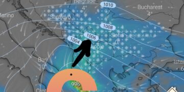 Qendra ciklonike afrohet në jug të Shqipërisë, reshjet intensifikohen!