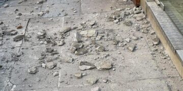 Pamje pas tërmetit të fuqishëm në Greqi