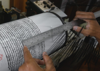 Tërmetet e njëpasnjëshme në Greqi, pse lëkundjet po ndjehen të forta edhe në Shqipëri