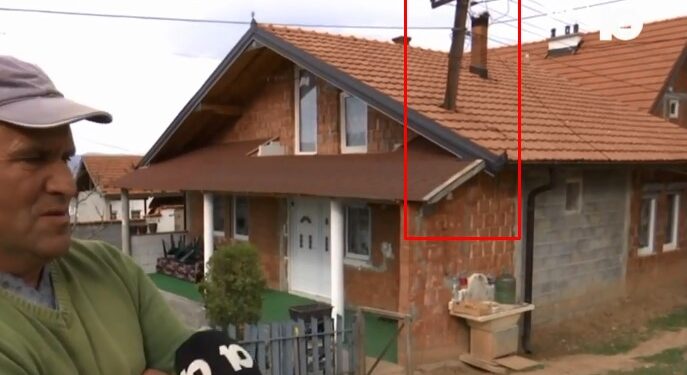 Malishevë: Banori detyrohet ta ndërtojë shtëpinë me shtyllën brenda, KEDS nuk erdhi të ia largojë