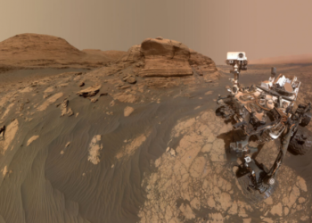 Selfie nga Marsi: NASA publikon fotografi të mrekullueshme nga planeti i kuq