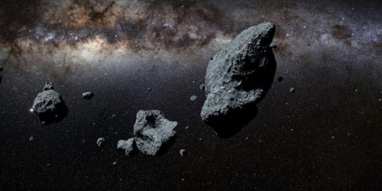 Tre asteroidë të mëdhenj sa fusha e futbollit do të bëjnë rrugëtimin më të afërt nga Toka, javën e ardhshme