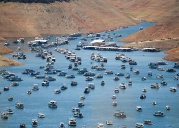 Shtëpitë e ujit prekin fundin, liqeni që furnizon 27 milionë njerëz po thahet