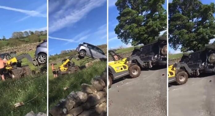 Fermeri nervozohet keq, me eskavator e shkatërron një veturë që ju kishte parkuar te toka