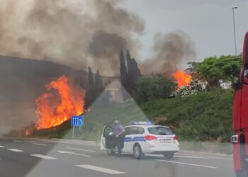Goditja e rrufesë shkakton zjarr të madh në Kroaci