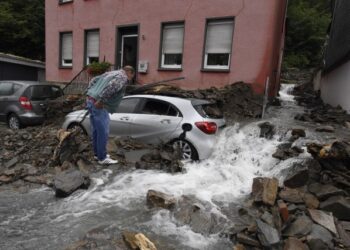 Situatë kaotike nga vërshimet në Gjermani: 6 të vdekur e dhjetëra njerëz të zhdukur