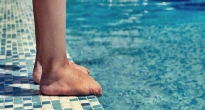 Tragjike: 13 vjeçari mbytet në një pishinë në Gjakovë