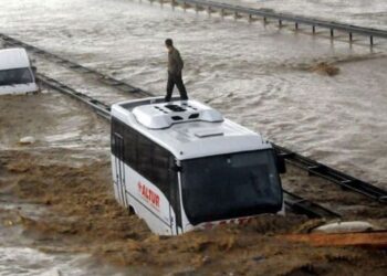 Katastrofë natyrore edhe në Turqi, pamje të përmbytjeve të mëdha