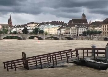 Stuhi e vërshime edhe në Austri, përmbytet plotësisht një qytet