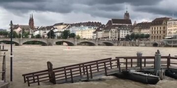 Stuhi e vërshime edhe në Austri, përmbytet plotësisht një qytet