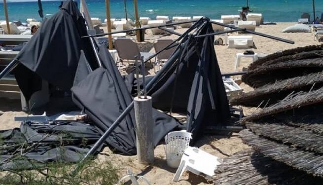 Tornado e papritur godet plazhen në Halkidiki!