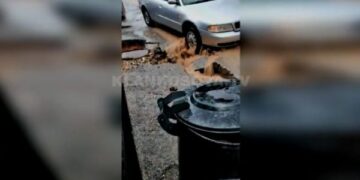 Çahet asfalti, vetura ngec në rrugën “Shaip Kamberi” në Prishtinë