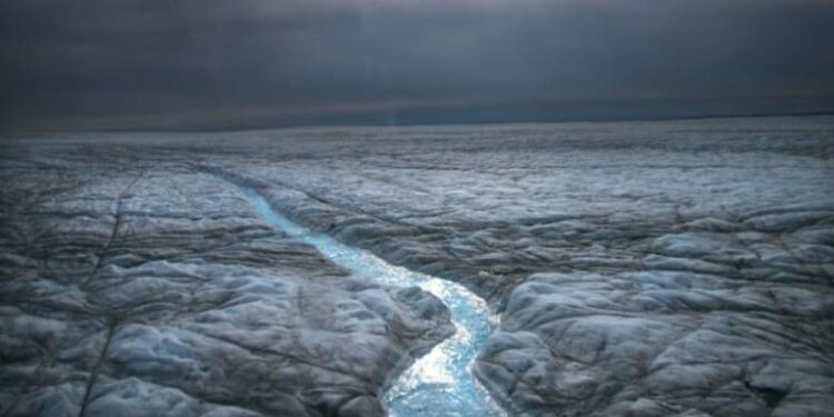 Për herë të parë në histori bie shi në një pjesë të Grenlandës