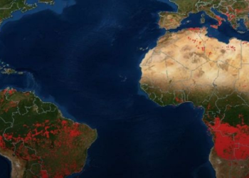 NASA sjell pamjet aktuale të planetit në flakë