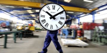 Ndryshimi i orës, cili është vendimi përfundimtar?