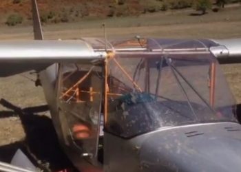 Një avion bën ulje misterioze në Shqipëri, “zhduken” piloti dhe pasagjeri