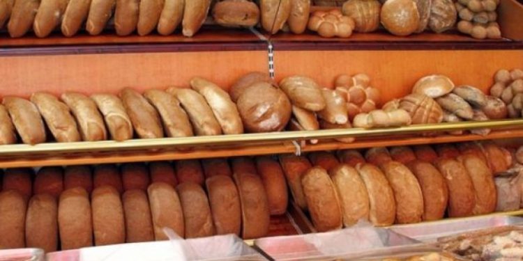 Alarmante: Shtrenjtohet buka deri në 50 centë, qytetarët thonë se nuk po mund ta përballojnë