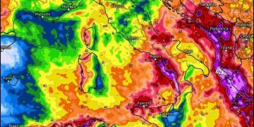 Moti javor, priten reshje të shumta atmosferike!