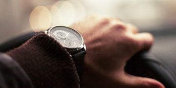 Në këtë shtet dënoheni me 200 euro nëse vozisni me jakne dimri