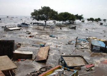 Cunami u mori jetën rreth 250 mijë njerëzve