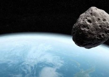 VIDEO live, asteroidi pritet të kalojë pranë Tokës