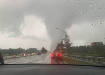 Pamje: Katër tornado godasin Floridën