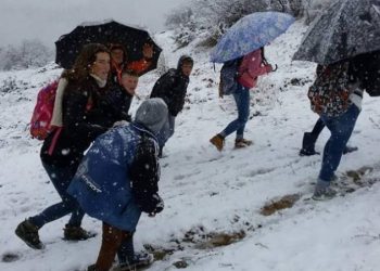 Temperaturat e ulëta, mbyllen të gjitha shkollat në Shqipëri