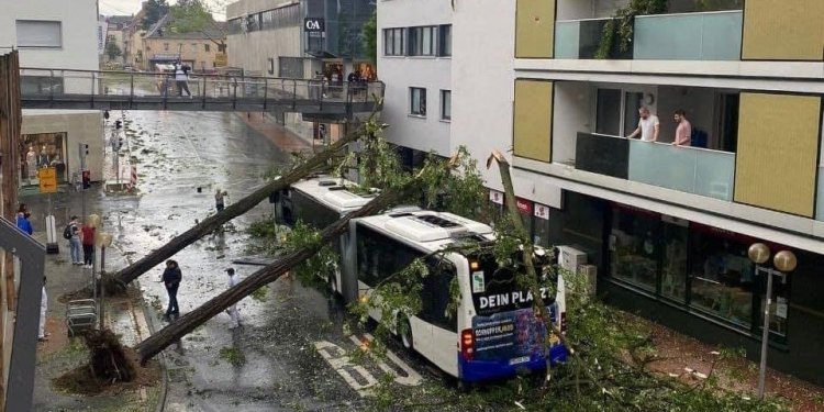 Stuhia shkatërrimtare në Paderborn të Gjermanisë, shumë të lënduar dhe dëme të mëdha!