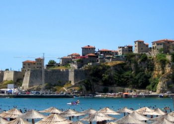 Mali i Zi premton çmime të lira për pushuesit kosovarë