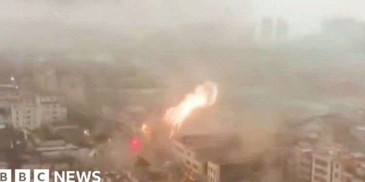 Gjithçka ndodhi për vetëm një minutë, tornado shkakton dëme katastrofale në qytetin me miliona banorë