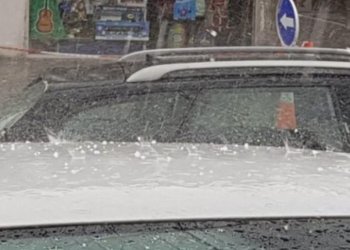 Shi dhe breshër në disa pjesë të Kosovës, një sistem i ri po vjen nga veriu