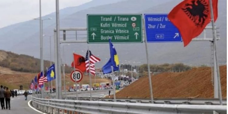 Kosova dhe Shqipëria largojnë kufirin gjatë fundjavave në muajt e verës