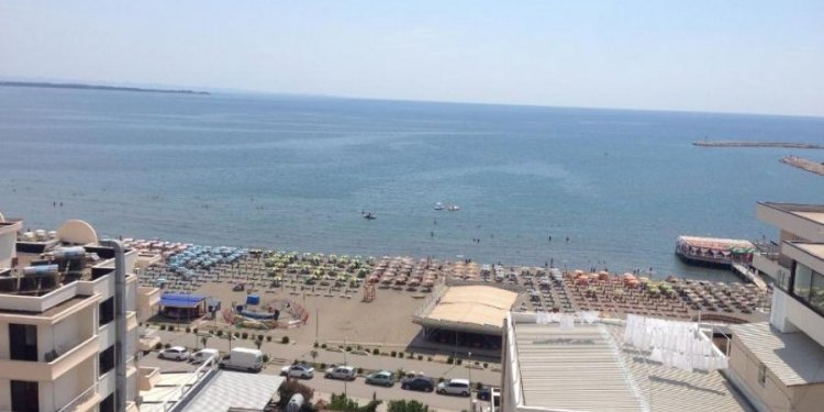 S’ka më bileta kthyese me 15 euro për Shëngjin e Velipojë, kaq do të rriten çmimet