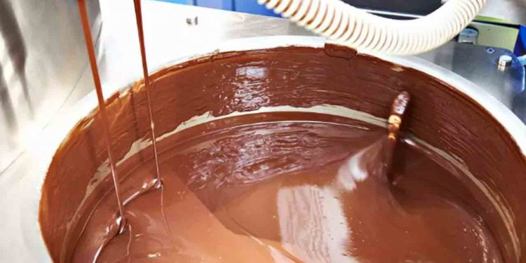 Kishin rënë në një rezervoar të madh të çokolatës, shpëtohen punëtorët!