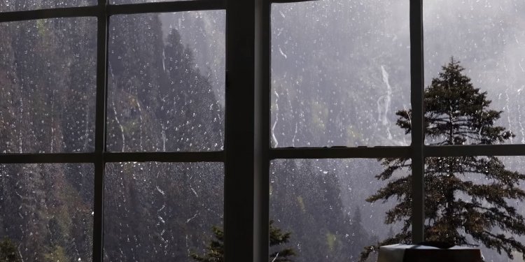 Gjërat që nuk duhet t’i bëni kurrë kur ka vetëtima